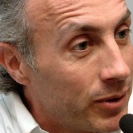 Marco Travaglio - Cornuti e contenti al Teatro del Fuoco