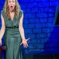 Senza filtri, spettacolo di stand-up comedy di e con Cinzia Brugnola
