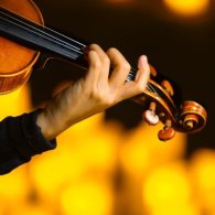 Candlelight: tributo agli 883, concerto a lume di candela con quartetto d'archi