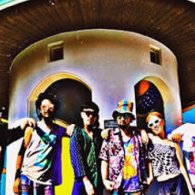 Super Jet Kinoko, concerto rock psichedelico della band underground di Osaka