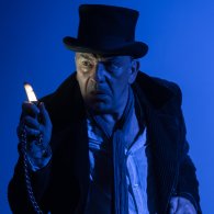 A (one-man) Christmas Carol, di Charles Dickens